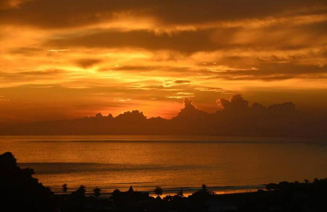 Vista Del Pacifico. Apartment Quepos Luaran gambar